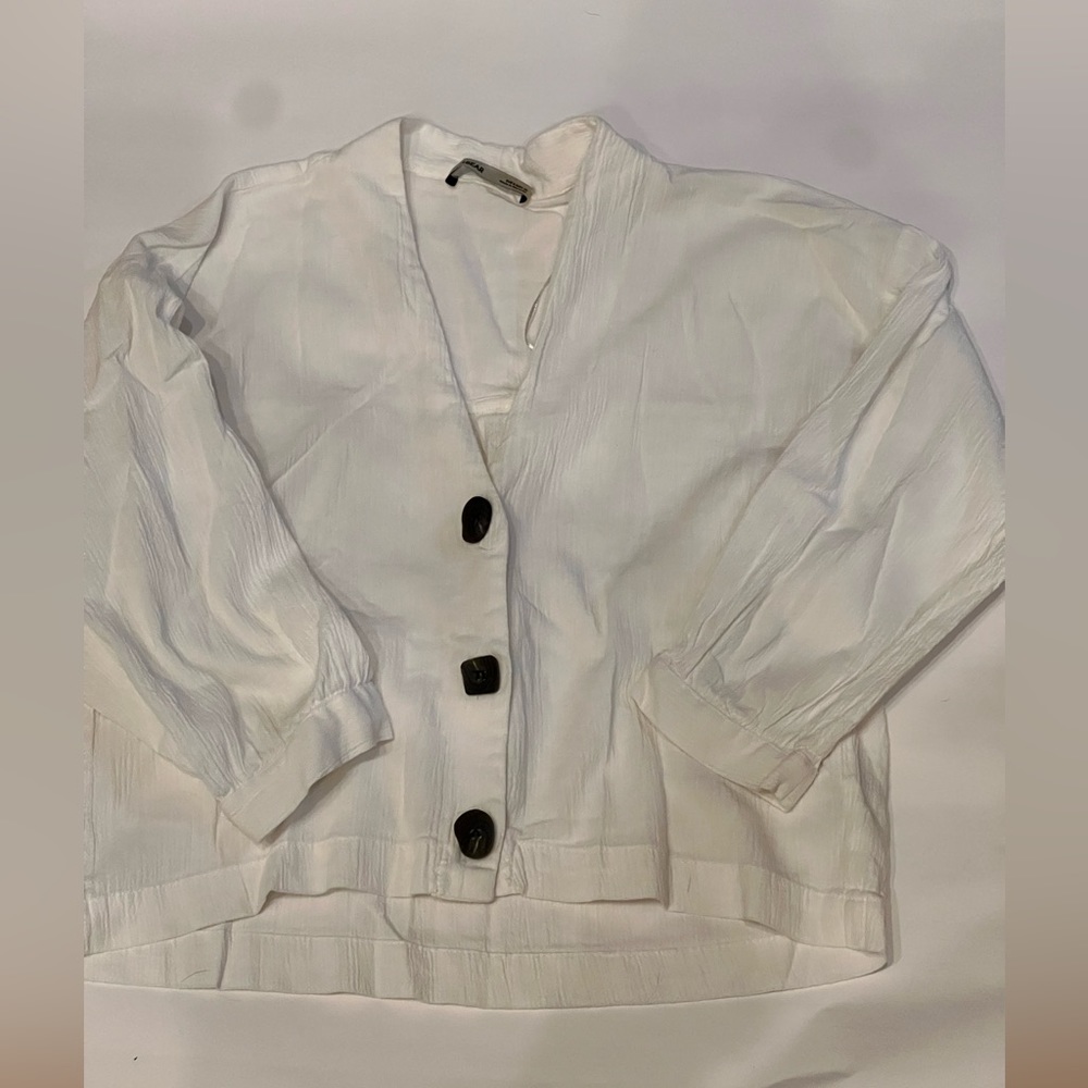 Pull and Bear along Ling sleeve Button down